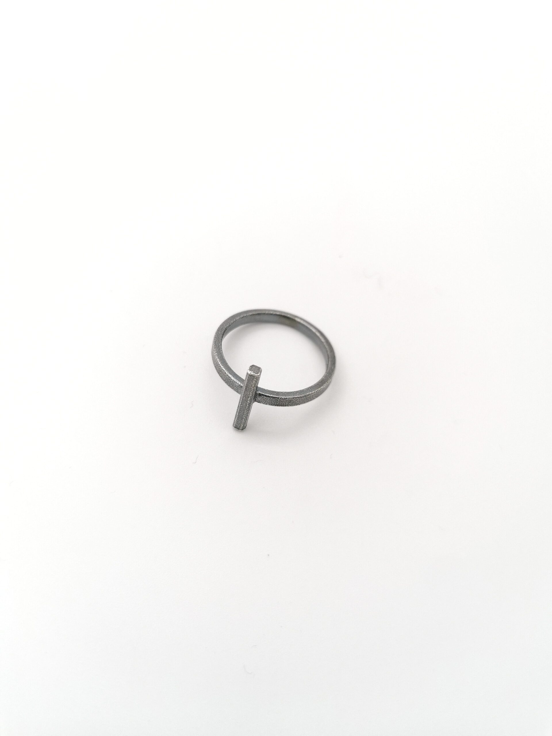 Mono ring